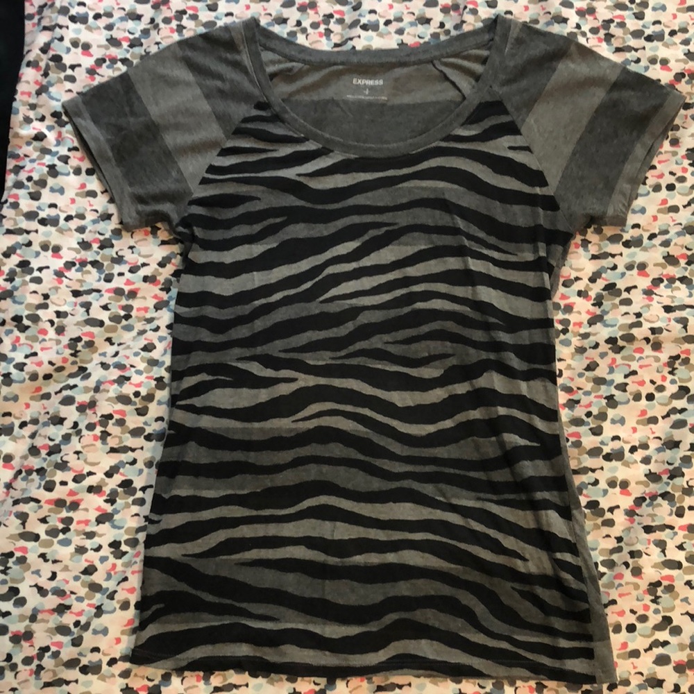 Express t-shirt